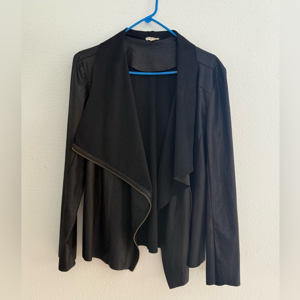 Lily White Black Draped Blazer- size XX1